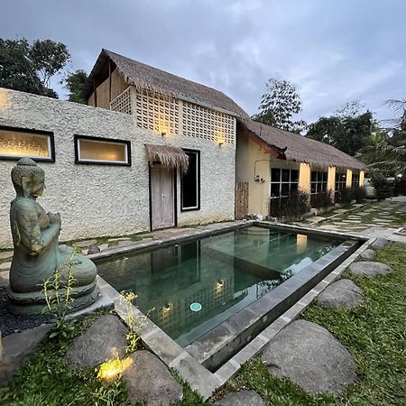 Hotel Bamboo Oasis à Ubud Extérieur photo