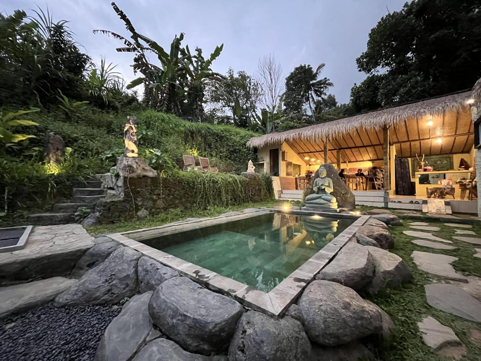Hotel Bamboo Oasis à Ubud Extérieur photo